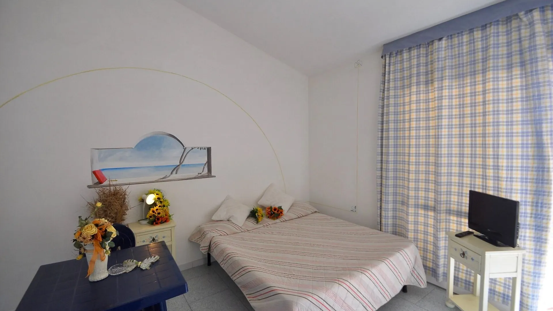 Residence Le Onde Badesi Aparthotel