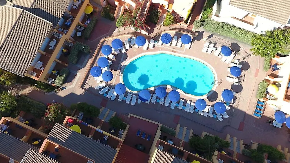 Residence Le Onde Badesi Aparthotel