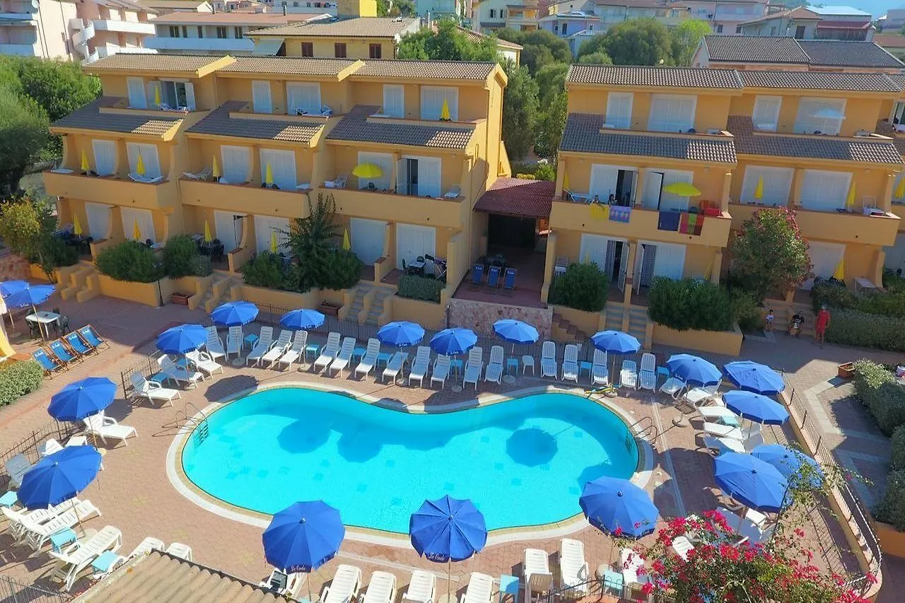 Residence Le Onde Badesi 3*,