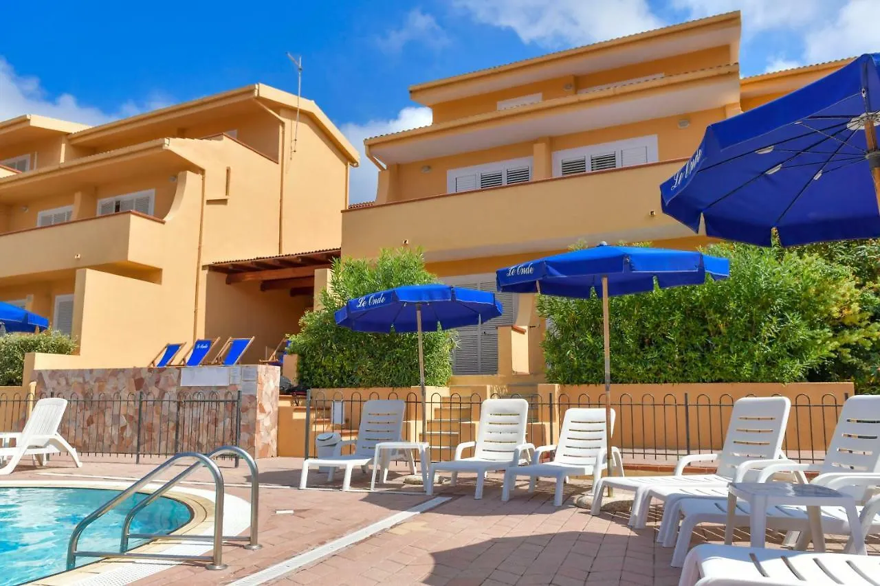 Residence Le Onde Badesi Aparthotel