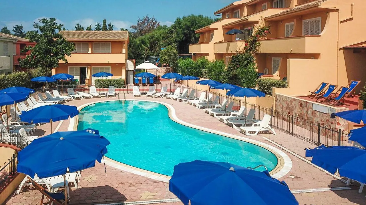 Residence Le Onde Badesi 3*,