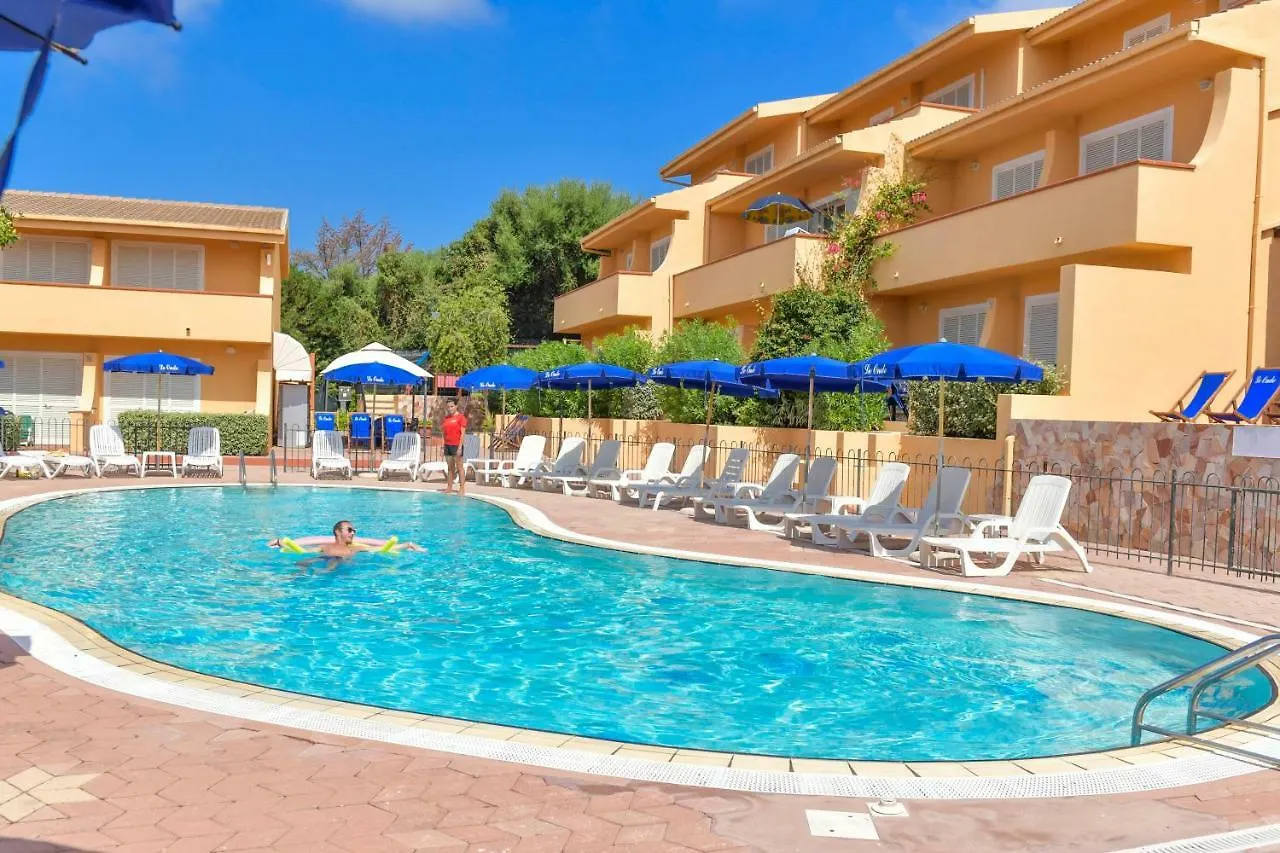 Residence Le Onde Badesi 3*,
