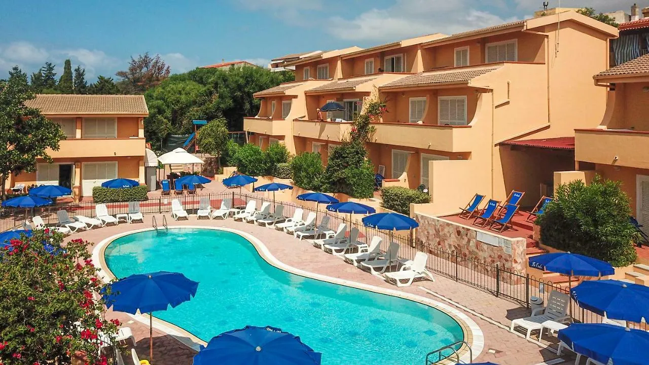 Residence Le Onde Badesi 3*,